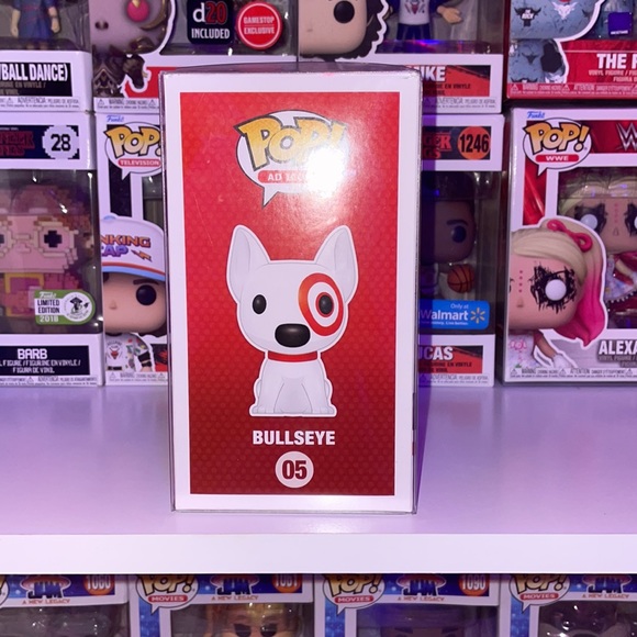 Funko pop!!! Target dog (flocked) get it now at a good price!!!! - Picture 2 of 6